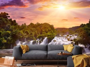 Zlatni Zalazak Iznad Kaskadnih Slapova