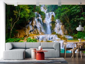 Kaskade Skrivenog Tropskog Vodopada